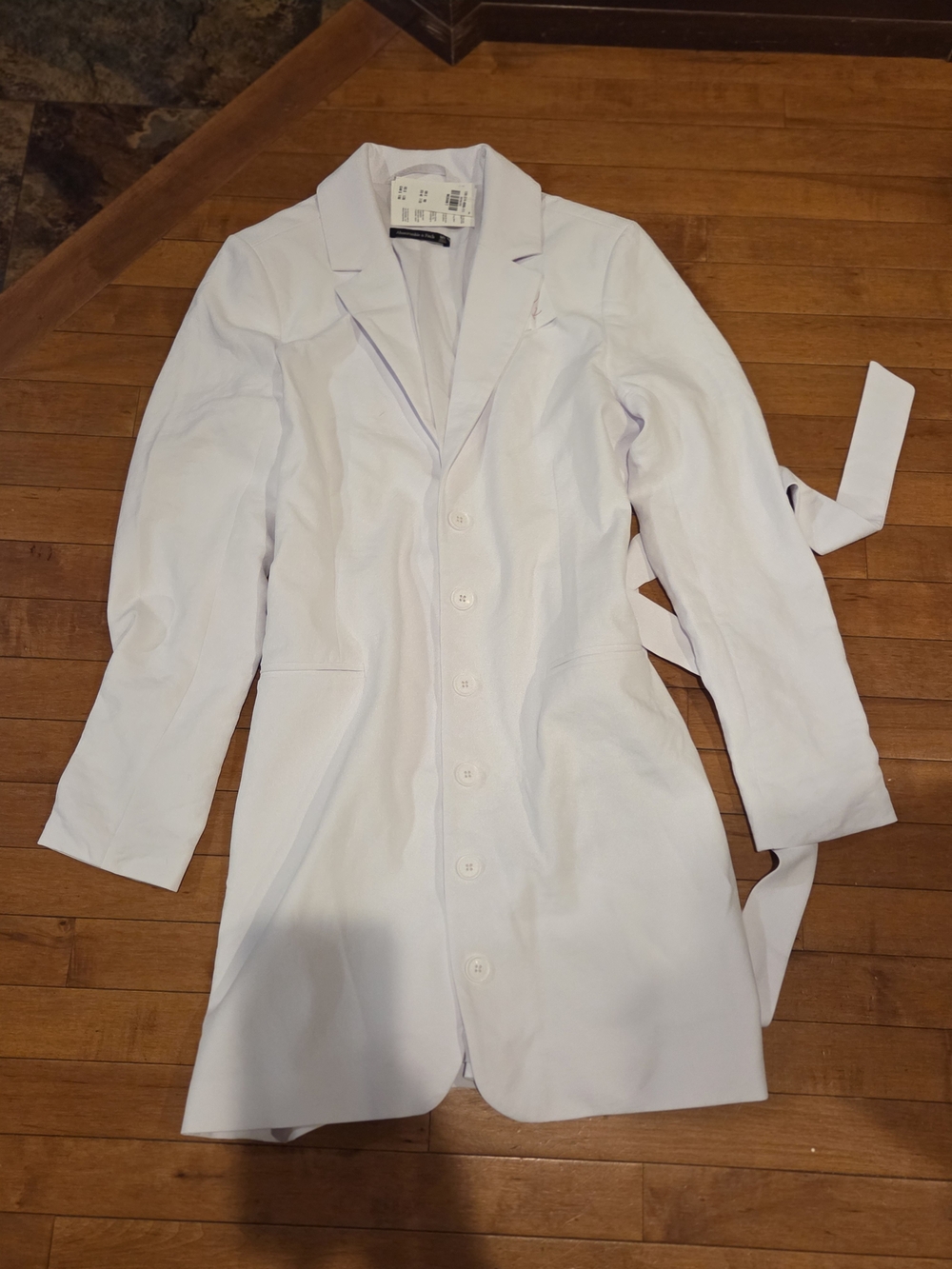 Womens Size MT Abecrombie And FITCH White Trench Coat With Tie NWT